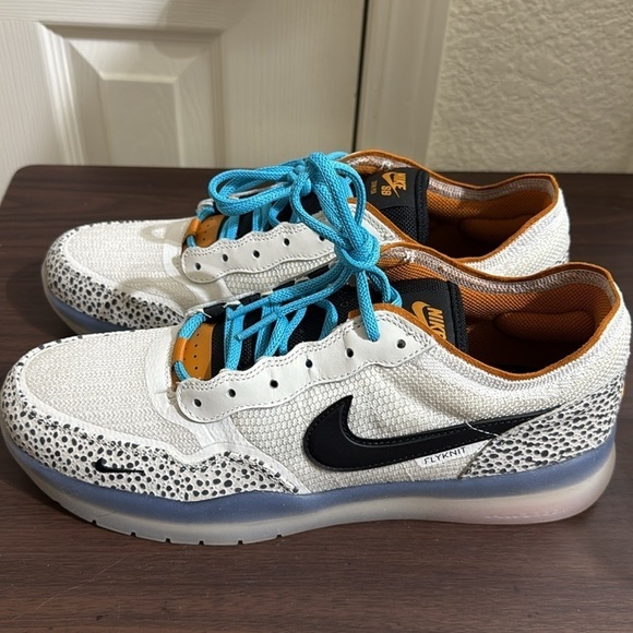 Nike SB  PS8 Olympics Electric
Brand New - No box
Men’s - Picture 4 of 6